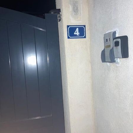 Hotel La Nuit Etoilee Marsylia Pokój zdjęcie